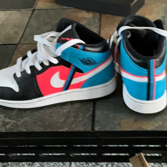 Jordan Air 1  Mid Game Time GS - Picture 2 of 2